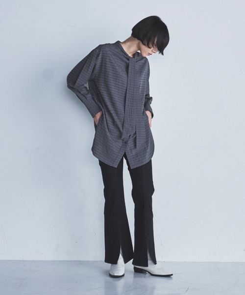 lautreamont BLEUBLANC（ロートレアモンブルーブラン）の「<lautreamont BLEUBLANC>フロントスリットクラシックデニムパンツ（デニムパンツ・レディース・ブラック/ネイビー・7号/9号/11号）」の9枚目の写真