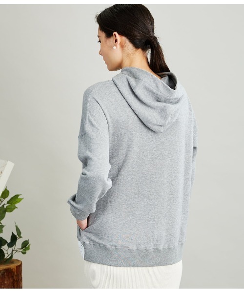 SIPULI（シプリ）の「Suvin Cotton  AZUMA URAKE  フーデッドパーカ（パーカー・レディース・ブラック/グレー系その他/アイボリー・2/3）」の11枚目の写真