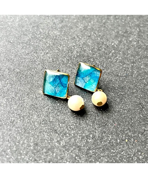 tone(トーン)の「【Willija】金属アレルギー対応《華澄》花びらのピアス(MA)(ピアス(両耳用)・レディース・ピンク/オレンジ/ブルー/グリーン/ホワイト/ネイビー・FREE)」の21枚目の写真