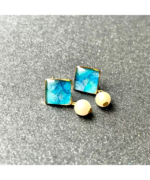 tone(トーン)の「【Willija】金属アレルギー対応《華澄》花びらのピアス(MA)(ピアス(両耳用)・レディース・ピンク/オレンジ/ブルー/グリーン/ホワイト/ネイビー・FREE)」の19枚目の写真