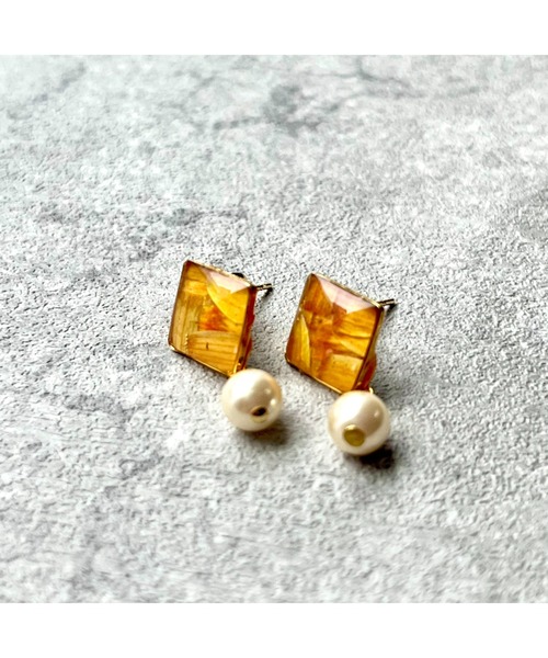 tone(トーン)の「【Willija】金属アレルギー対応《華澄》花びらのピアス(MA)(ピアス(両耳用)・レディース・ピンク/オレンジ/ブルー/グリーン/ホワイト/ネイビー・FREE)」の14枚目の写真