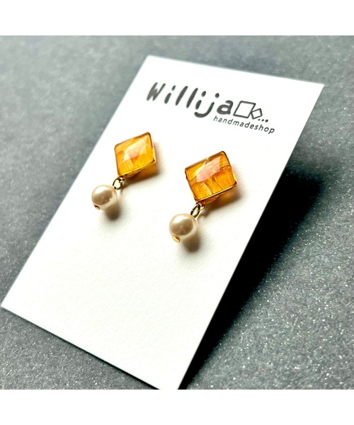 tone(トーン)の「【Willija】金属アレルギー対応《華澄》花びらのピアス(MA)(ピアス(両耳用)・レディース・ピンク/オレンジ/ブルー/グリーン/ホワイト/ネイビー・FREE)」の11枚目の写真