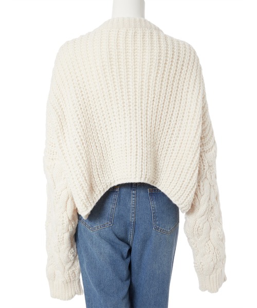 fifth(フィフス)の「【スタイリストプロデュース】ケーブルショートニット(ニット/セーター・レディース・ホワイト/チャコールグレー・MEDIUM)」の21枚目の写真