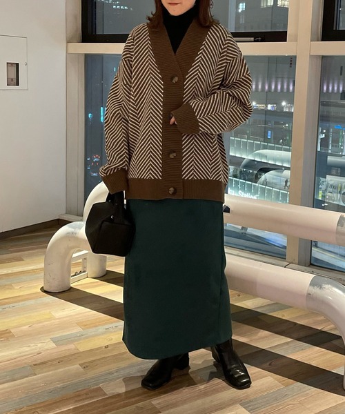 AS KNOW AS PINKY（アズノゥアズピンキー）の「リブで見せてヘリンボーンカーディガン（カーディガン/ボレロ・レディース・ブラック/ベージュ・FREE）」の4枚目の写真