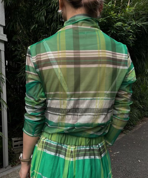 Ameri（アメリ）の「SHEER CHECK HIGH NECK CUT TOP（Tシャツ