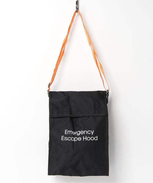 MILITARY（ミリタリー）の「EMERGENCY ESCAPE HOOD BAG/ エマージェンシー エスケープ フード バッグ（ショルダーバッグ・メンズ・ブラック・ONE SIZE）」の9枚目の写真