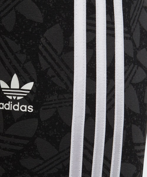 adidas（アディダス）の「ハイウエスト総柄プリントタイツ / アディダスオリジナルス（キッズ/子供用）（レギンス/スパッツ・キッズ・グレー系その他・120/130/140/160/150/110/170）」の3枚目の写真