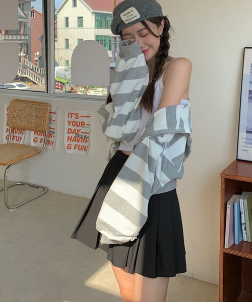 meJane(ミージェーン)の「BIGボーダークロップドZIPアップパーカー【ZOZOTOWN限定】(パーカー・レディース・ブラック/グレー・FREE)」の10枚目の写真