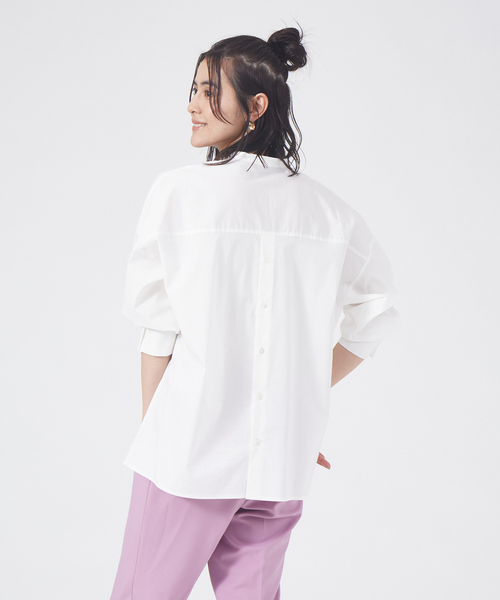 abahouse mavie(アバハウスマヴィ)の「後ボタンスキッパーシャツ(シャツ/ブラウス・レディース・ホワイト/グレー/セージグリーン/ストライプ・フリー)」の6枚目の写真