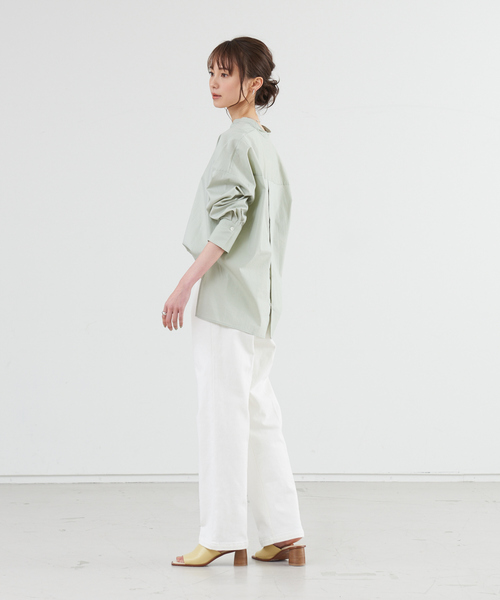 abahouse mavie(アバハウスマヴィ)の「後ボタンスキッパーシャツ(シャツ/ブラウス・レディース・ホワイト/グレー/セージグリーン/ストライプ・フリー)」の11枚目の写真
