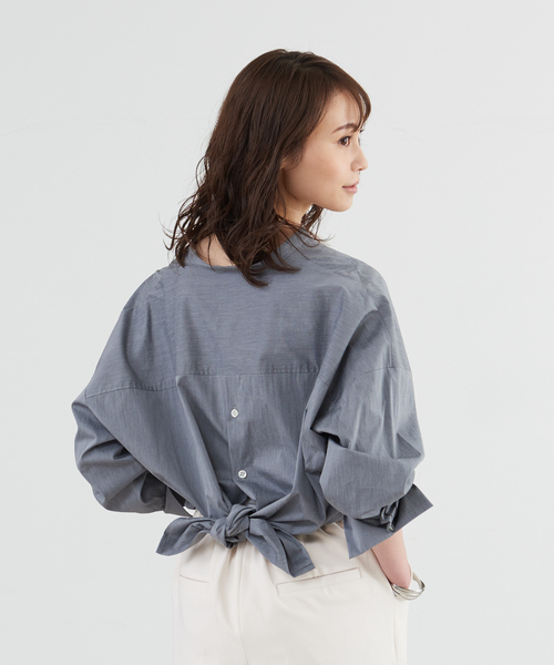 abahouse mavie(アバハウスマヴィ)の「後ボタンスキッパーシャツ(シャツ/ブラウス・レディース・ホワイト/グレー/セージグリーン/ストライプ・フリー)」の14枚目の写真