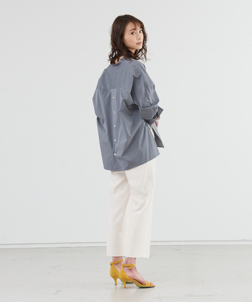 abahouse mavie(アバハウスマヴィ)の「後ボタンスキッパーシャツ(シャツ/ブラウス・レディース・ホワイト/グレー/セージグリーン/ストライプ・フリー)」の16枚目の写真
