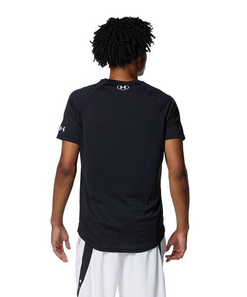 UNDER ARMOUR（アンダーアーマー）の「UAロングショット ショートスリーブTシャツ（バスケットボール/メンズ）（Tシャツ/カットソー・メンズ・ブラック/ホワイト/ダークネイビー・3XL/XXL/L/S/XL/M）」の4枚目の写真