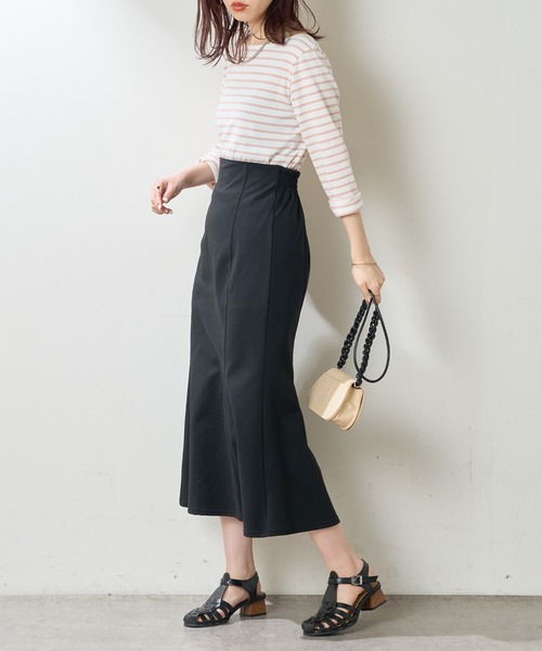 natural couture（ナチュラルクチュール）の「春の装いを軽やかに仕上げてくれる カットソーマーメイドスカート（スカート・レディース・ブラック/パープル/グレー/アイボリー・FREE）」の5枚目の写真