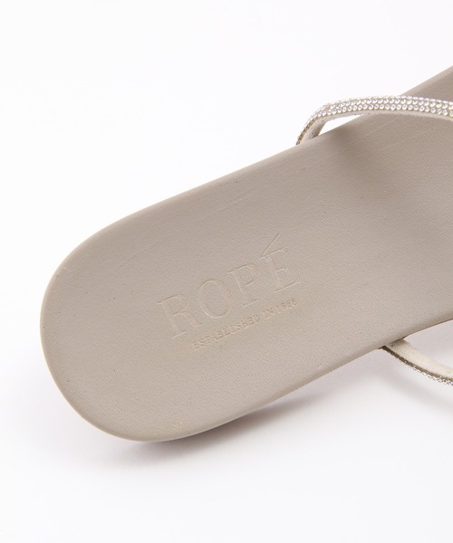 ROPE'（ロペ）の「ビジューストラップトングサンダル（サンダル・レディース・ブラック/ベージュ・36/37/36.5/37.5）」の9枚目の写真