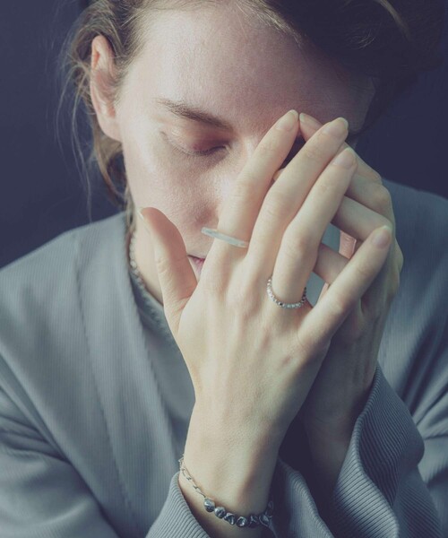 and cloud(アンドクラウド)の「Haze Marble Set Chain Ring(リング・レディース・グレー/ネイビー・17号/15号/11号/13号)」の7枚目の写真