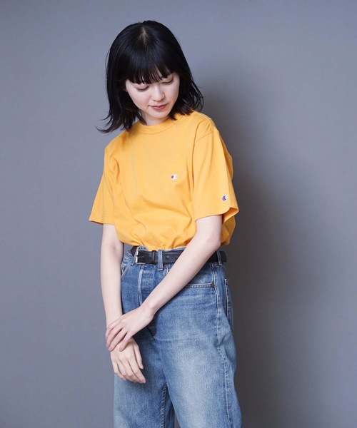 Champion(チャンピオン)の「【CHAMPION/チャンピオン】ブランドベストセラーアイテム 定番の無地 ワンポイントブランドロゴ入り スタンダードシルエット ユニセックスサイジング ベーシック半袖Tシャツ カットソー(Tシャツ/カットソー・メンズ・イエロー/ブラック/ホワイト/パープル/オレンジ/ベージュ/ダークグリーン/ネイビー/ライトグリーン/ライトベージュ・LARGE/MEDIUM/SMALL/X-LARGE/XX-LARGE)」の19枚目の写真