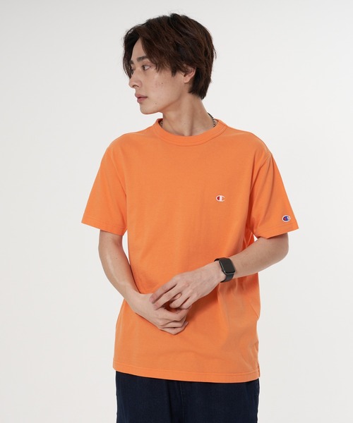 Champion(チャンピオン)の「【CHAMPION/チャンピオン】ブランドベストセラーアイテム 定番の無地 ワンポイントブランドロゴ入り スタンダードシルエット ユニセックスサイジング ベーシック半袖Tシャツ カットソー(Tシャツ/カットソー・メンズ・イエロー/ブラック/ホワイト/パープル/オレンジ/ベージュ/ダークグリーン/ネイビー/ライトグリーン/ライトベージュ・LARGE/MEDIUM/SMALL/X-LARGE/XX-LARGE)」の20枚目の写真