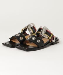 TOGA PULLA（トーガ　プルラ）の「TOGA PULLA METAL BUCKLE SANDAL（サンダル）」
