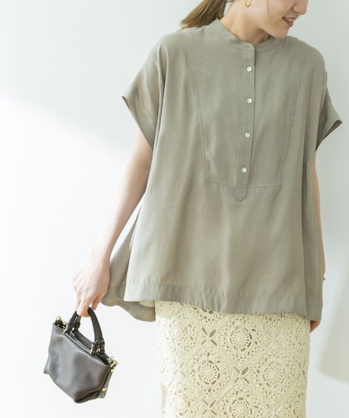 URBAN RESEARCH(アーバンリサーチ)の「フロントデザインフレンチスリーブブラウス(シャツ/ブラウス・レディース・ホワイト/ブラック/ライトカーキ・FREE)」の3枚目の写真