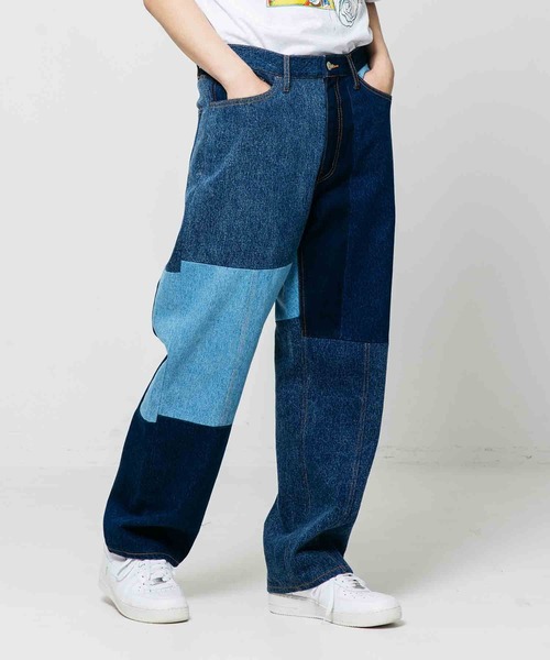 XLARGE パッチ付きデニムパンツ 32インチ XLARGE パッチ付きデニムパンツ 32インチ XLARGE - PATCHED