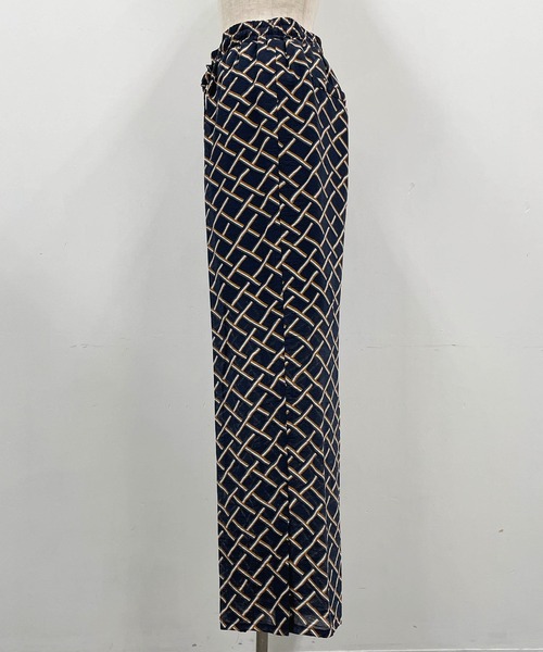 PICCIN（ピッチン）の「幾何学柄ワイドパンツ（その他パンツ・レディース・ネイビー/グリーン・M/L）」の7枚目の写真