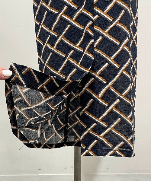 PICCIN（ピッチン）の「幾何学柄ワイドパンツ（その他パンツ・レディース・ネイビー/グリーン・M/L）」の11枚目の写真