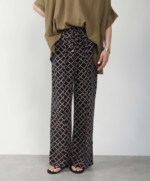 PICCIN（ピッチン）の「幾何学柄ワイドパンツ（その他パンツ・レディース・ネイビー/グリーン・M/L）」の22枚目の写真