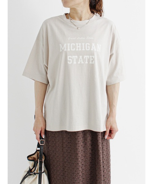 Samansa Mos2 blue（サマンサモスモスブルー）の「ロゴプリントTシャツ（Tシャツ/カットソー・レディース・ブラック/ブラウン/オフホワイト/グリーン/ライトベージュ・ﾌﾘ-）」の4枚目の写真