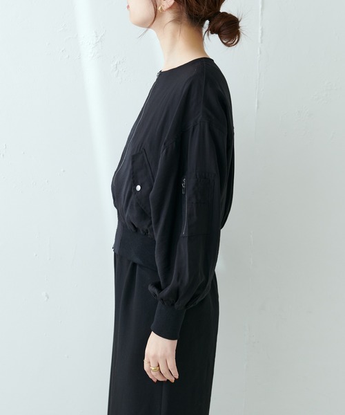natural couture（ナチュラルクチュール）の「ほんのりシアーMA-１（ブルゾン・レディース・オフホワイト/オレンジ/ミント/ブラック・FREE）」の10枚目の写真