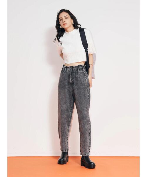 koe（コエ）の「【ハイウエスト】ワイドバルーンデニムパンツ*（デニムパンツ・レディース・ライトインディゴブルー/ブラック・M/L）」の19枚目の写真