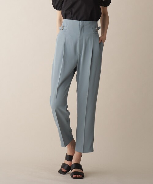 OPAQUE.CLIP（オペークドットクリップ）の「◆サイドベルトストレートパンツ（その他パンツ・レディース・ライトブルー/レンガ/ネイビー・36/38）」の2枚目の写真