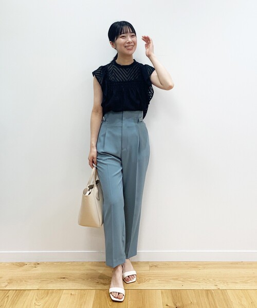 OPAQUE.CLIP（オペークドットクリップ）の「◆サイドベルトストレートパンツ（その他パンツ・レディース・ライトブルー/レンガ/ネイビー・36/38）」の10枚目の写真