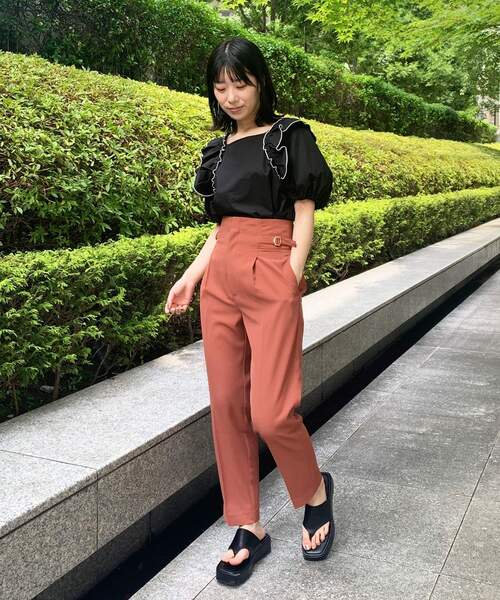 OPAQUE.CLIP（オペークドットクリップ）の「◆サイドベルトストレートパンツ（その他パンツ・レディース・ライトブルー/レンガ/ネイビー・36/38）」の16枚目の写真