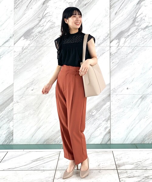 OPAQUE.CLIP（オペークドットクリップ）の「◆サイドベルトストレートパンツ（その他パンツ・レディース・ライトブルー/レンガ/ネイビー・36/38）」の19枚目の写真