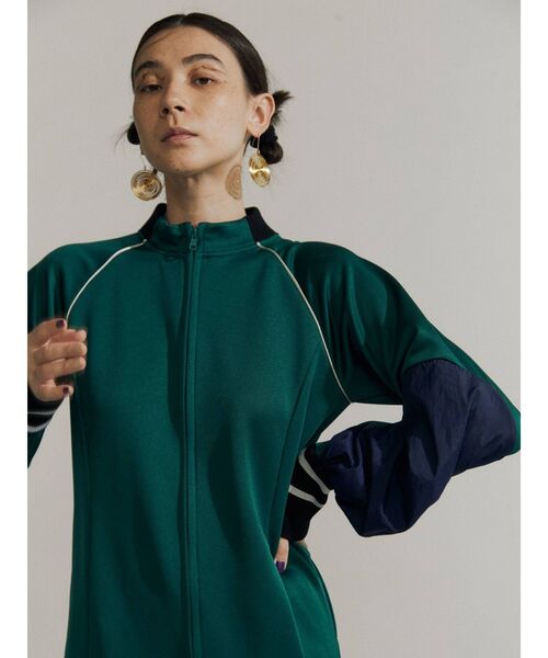 UN3D.（アンスリード）の「ウェーブラインジャージーワンピース