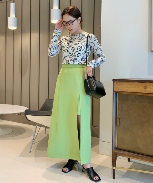 Ray BEAMS（レイビームス）の「Ray BEAMS / ペイント フラワー プリント トップス（Tシャツ/カットソー・レディース・オフホワイト/オレンジ・ONE SIZE）」の13枚目の写真