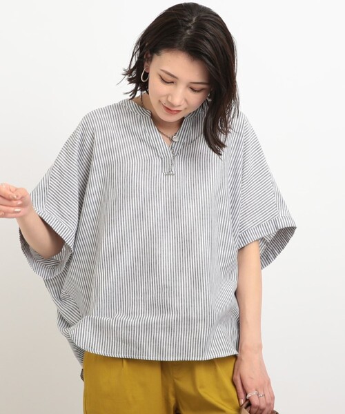 SHOO・LA・RUE（シューラルー）の「◆【洗える】フレンチリネンドルマンスキッパーシャツ（シャツ/ブラウス・レディース・ブラック/ブラウン/オレンジ/ライトパープル/ホワイト系/ブラック系2/ダークグリーン/ピンク系/パープル系4・00）」の4枚目の写真