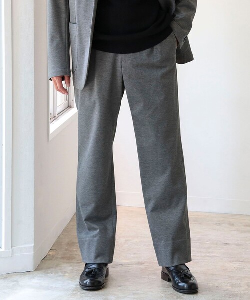 B:MING by BEAMS(ビーミングバイビームス)の「B:MING by BEAMS / NOMAD ジャージ 1プリーツ スラックス (セットアップ対応)(スラックス・メンズ・グレー/ブラック・MEDIUM/LARGE/SMALL/X-LARGE)」の1枚目の写真