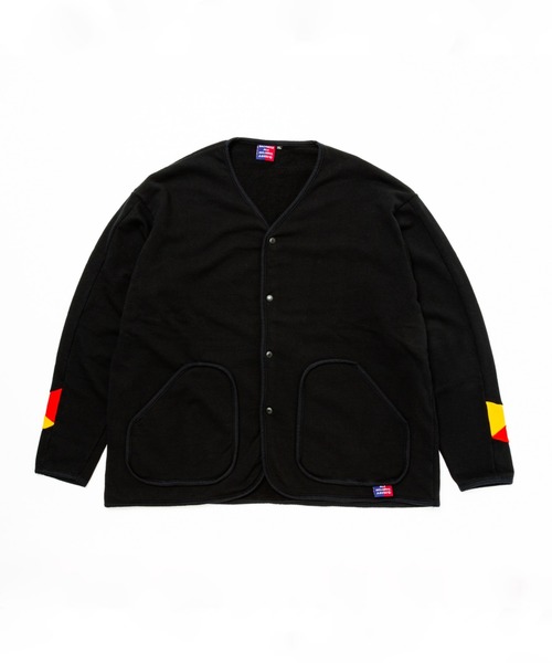 AlexanderLeeChang（アレキサンダーリーチャン）の「BACANCES ALL INCLUSIVE×AlexanderLeeChang/バカンス・オールインクルーシブ×アレキサンダーリーチャン BLC SWET SANKAKU CARDIGAN（カーディガン/ボレロ・メンズ・ブラック/グレー/マスタード・M/L/XL）」の21枚目の写真