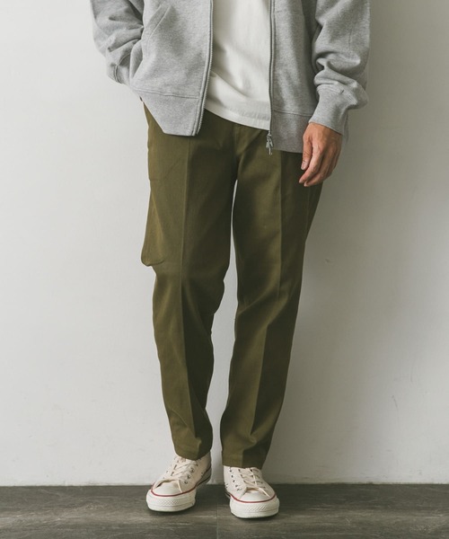 URBAN RESEARCH DOORS(アーバンリサーチドアーズ)の「テーパードチノトラウザー(チノパンツ・メンズ・ホワイト系その他/ネイビー/ベージュ/カーキ・LARGE/SMALL/MEDIUM)」の19枚目の写真