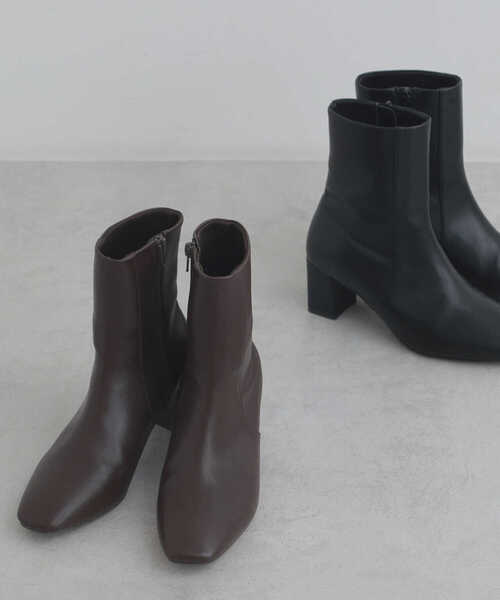 NATURAL BEAUTY BASIC（ナチュラルビューティーベーシック）の「スクエアプレーンブーツ（ブーツ・レディース・ブラック/ダークブラウン・24.5cm/23.0cm/24.0cm/23.5cm）」の9枚目の写真