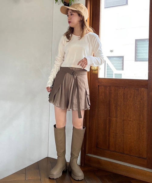one after another NICE CLAUP（ワンアフターアナザーナイスクラップ）の「マルチWAYで着回せる。ユーティリティキュロット（その他パンツ・レディース・ブラック/カーキ/モカ・FREE）」の4枚目の写真