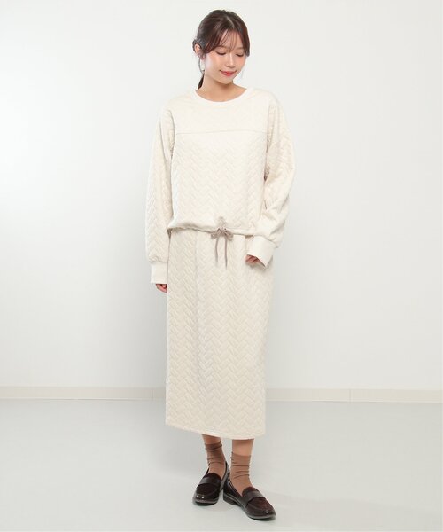 LBC（エルビーシー）の「【セットアップ可能】キルトドロストプルオーバー（スウェット・レディース・オフホワイト/オリーブ・M/L）」の14枚目の写真