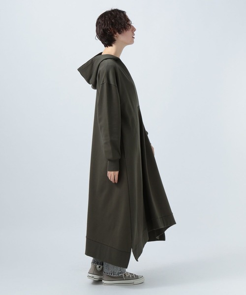 BAYFLOW（ベイフロー）の「裏毛パーカーロングワンピース（ワンピース・レディース・オフホワイト/チャコールグレー/カーキ・SMALL/MEDIUM）」の11枚目の写真