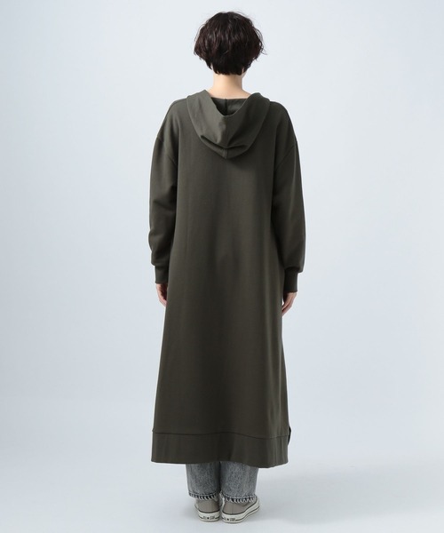 BAYFLOW（ベイフロー）の「裏毛パーカーロングワンピース（ワンピース・レディース・オフホワイト/チャコールグレー/カーキ・SMALL/MEDIUM）」の14枚目の写真