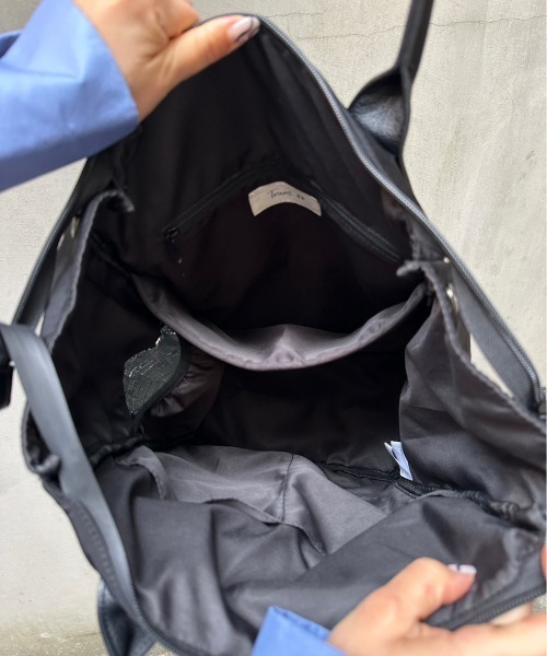 TRUNC(トランクエイティーエイト)の「2WAY Multifunctional Backpack(ショルダーバッグ・レディース・ブラック・FREE)」の10枚目の写真