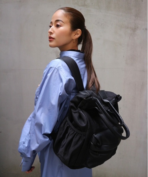TRUNC(トランクエイティーエイト)の「2WAY Multifunctional Backpack(ショルダーバッグ・レディース・ブラック・FREE)」の5枚目の写真