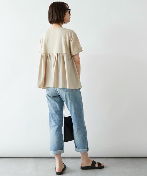 Rejoule(リジュール)の「異素材コンビフリルTシャツ(Tシャツ/カットソー・レディース・グリーン系その他/グレイッシュベージュ/オフホワイト/ブラック・FREE)」の17枚目の写真