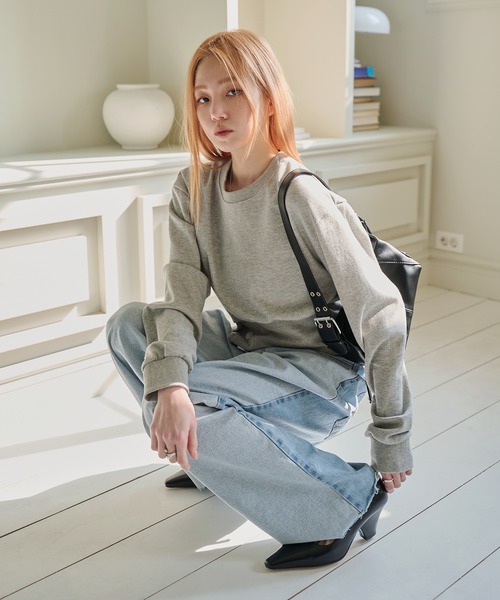 UNE MANSION（ユヌマンション）の「バイカラーカットオフストレートデニムパンツ（デニムパンツ・レディース・ライトブルー/ブラック・SMALL/MEDIUM/LARGE）」の9枚目の写真